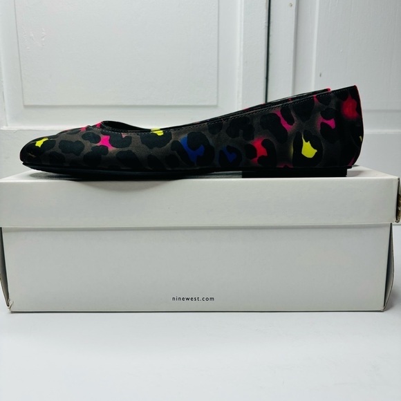 Price firm NINE WEST Ceremonial Multicolor Animal Print Flats Size 9 - Picture 6 of 9